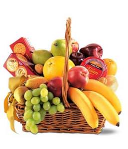 Купить корзину "Фруктовый микс" для тех кто любит разнообразие фруктов  с доставкой в по Стрежевому